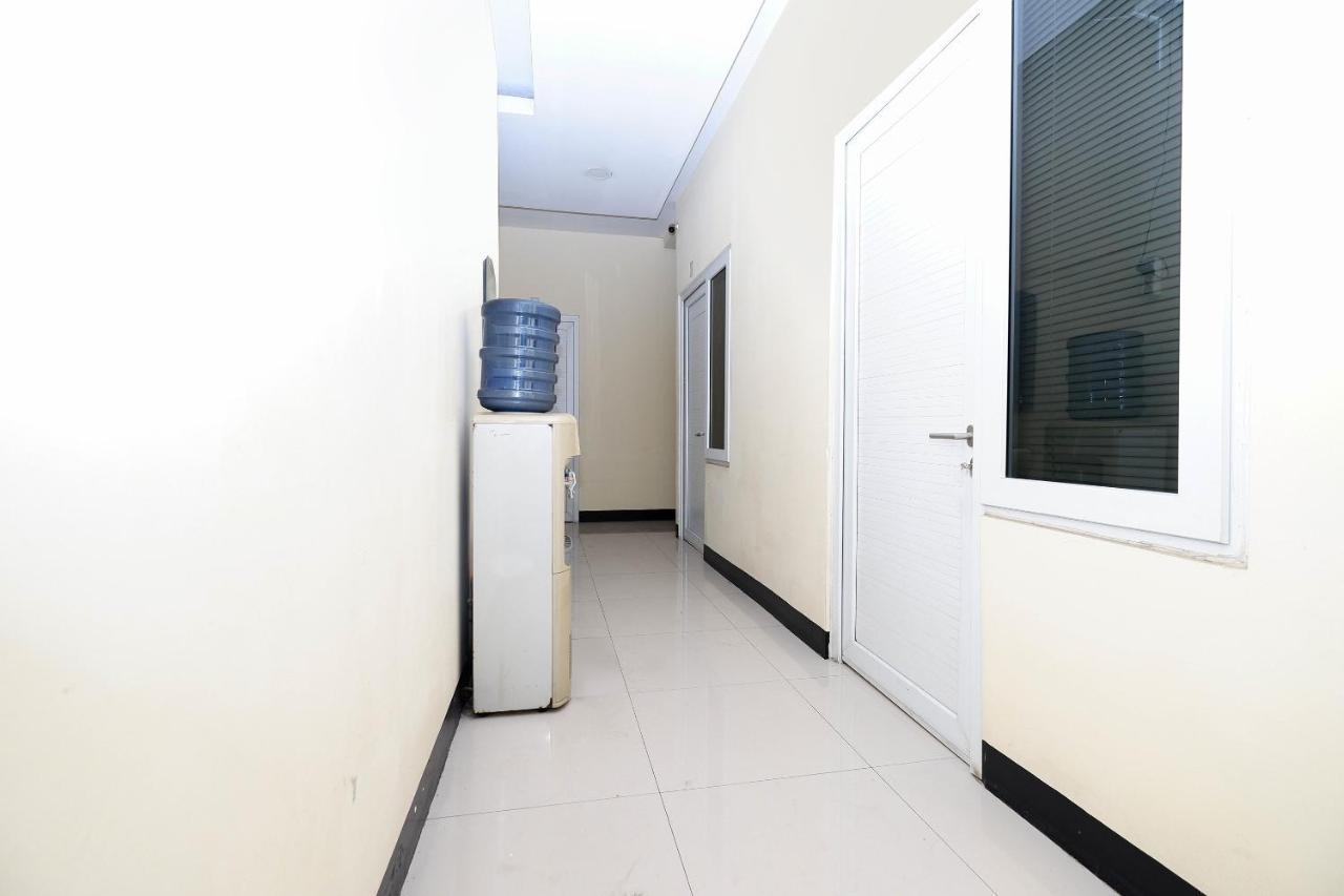 Oyo 1815 Gatsu Residence Semarang Kültér fotó