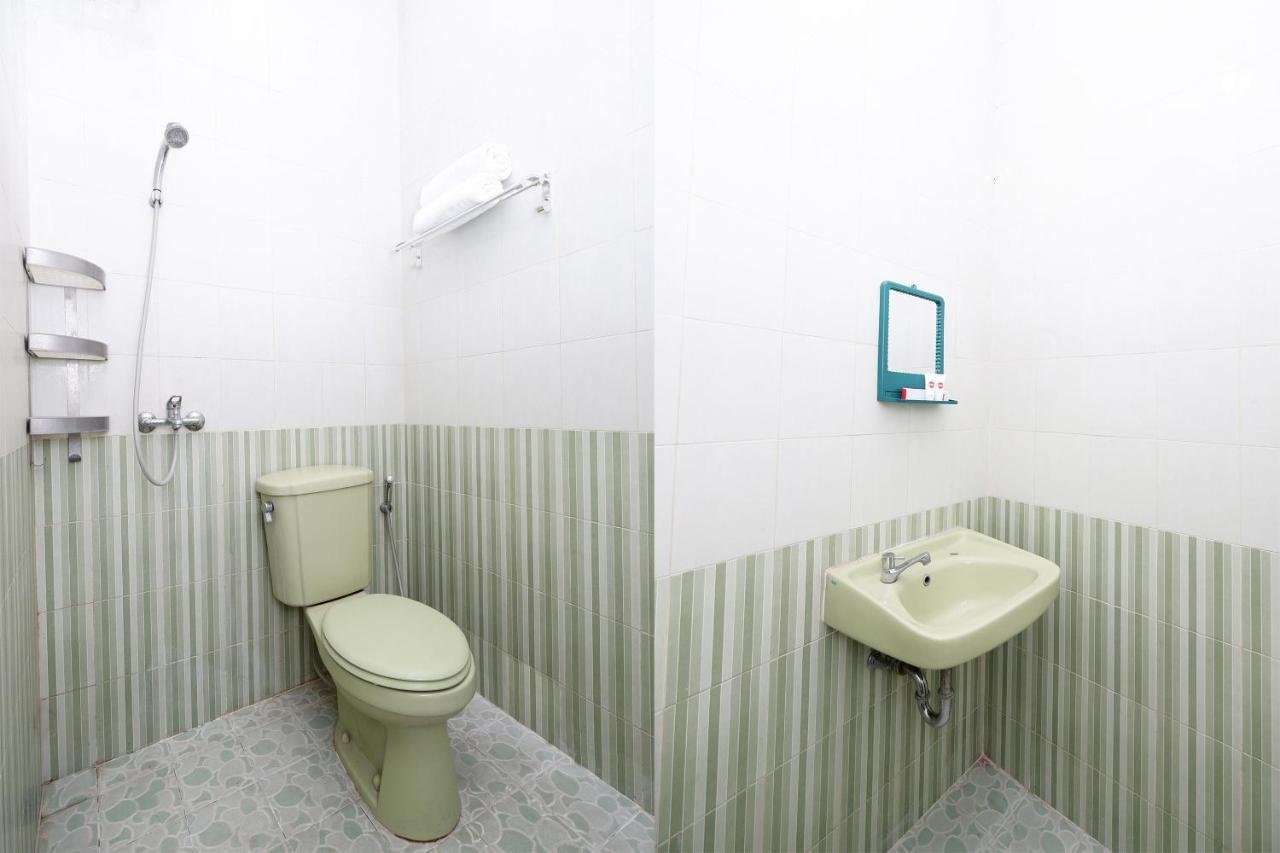 Oyo 1815 Gatsu Residence Semarang Kültér fotó